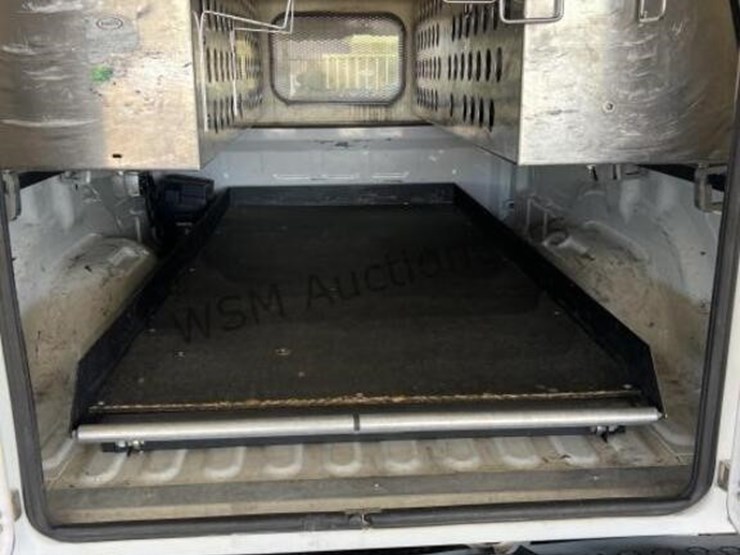 2016-ram-2500-p/u-image-9