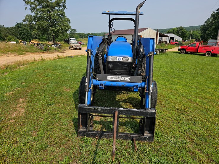 new-holland-tb110-image-15