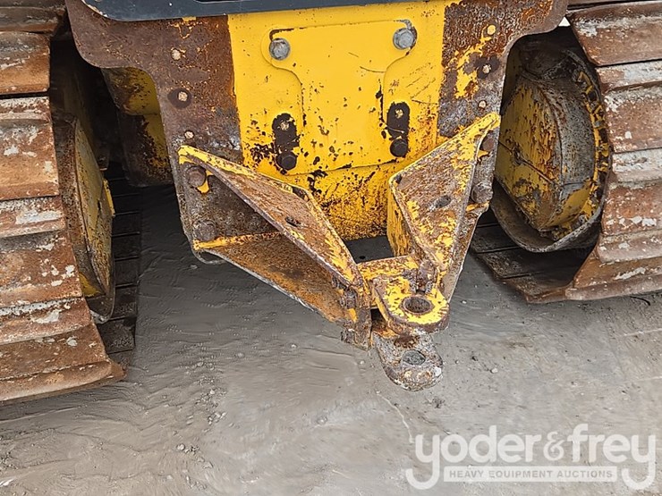2020-komatsu-d61px-24-image-35