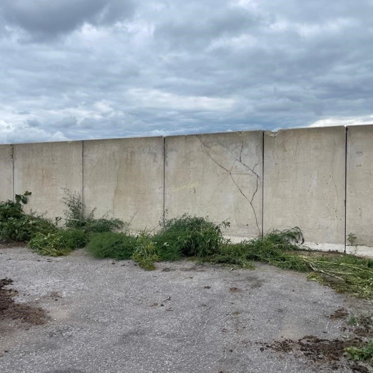 Bunker L- Walls (120' +/- Total) - OFF SITE