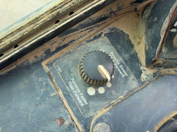 deere-550j-lt-image-39