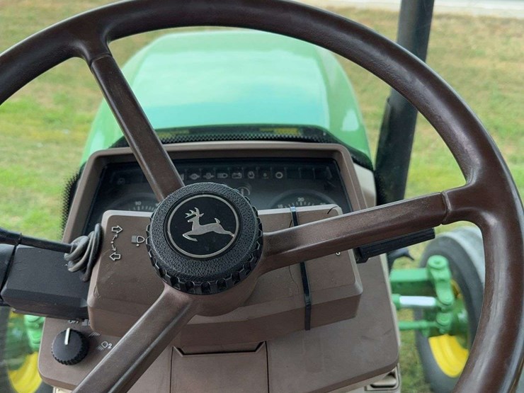 john-deere-6420-tractor,-2wd,-4,241-hours,-2-remotes,-540pto-image-21
