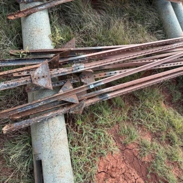 10 count- 6' T Posts