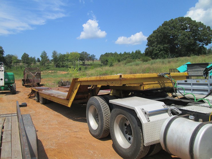 #30-•-#26840-•-homemade-~21’-t/a-steel-step-deck-trailer-image-2
