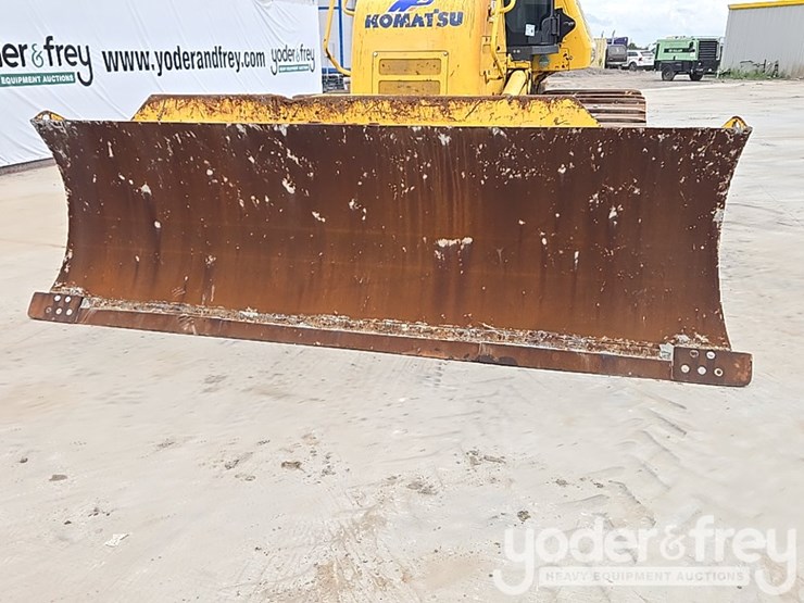 2020-komatsu-d61px-24-image-26