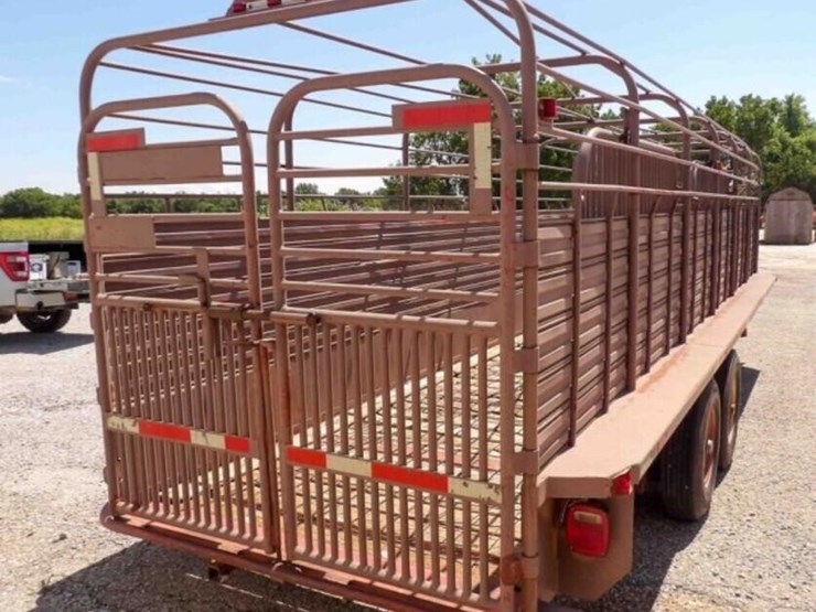 24'-gooseneck-livestock-trailer-image-11