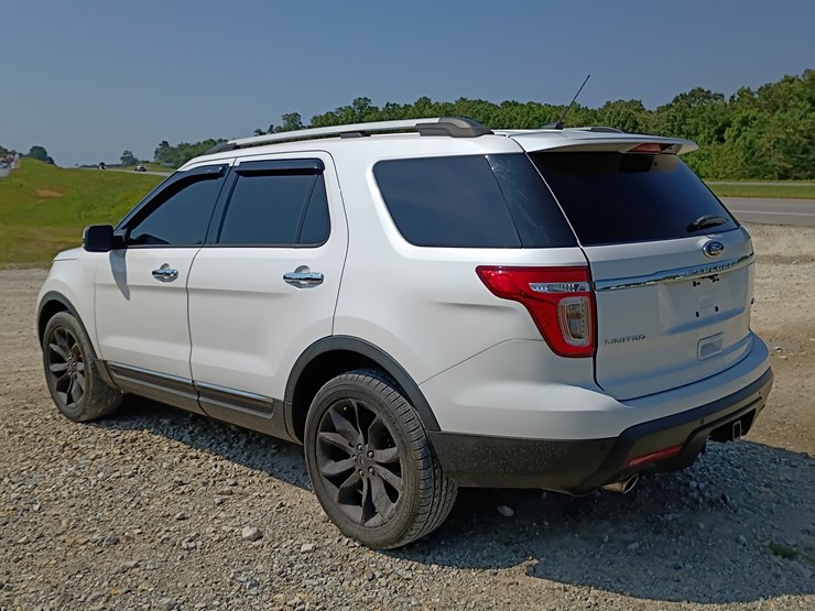 2013-ford-explorer-image-6