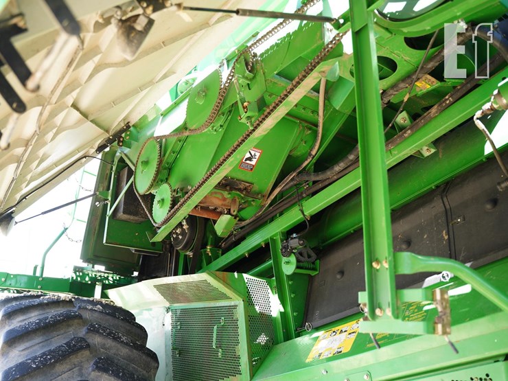 2005-john-deere-9660-sts-image-31