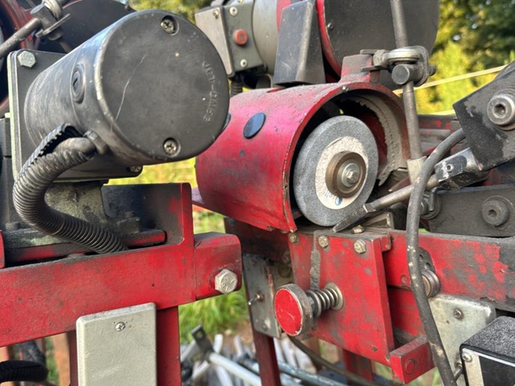 #129-•-2004-wood-mizer-lt300-bandmill-image-49
