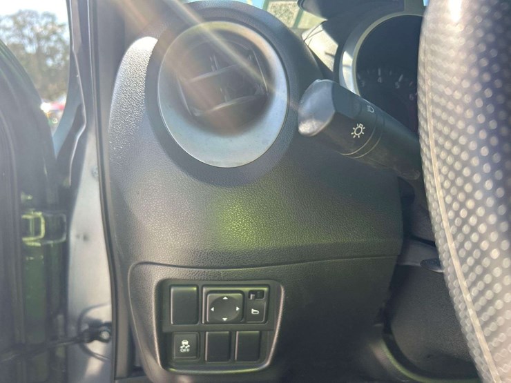2014-nissan-juke-image-14