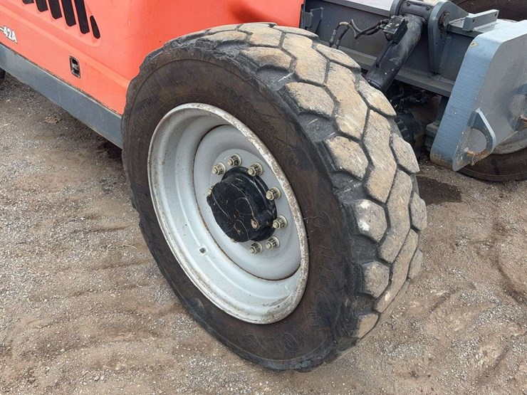 2012-jlg-g6-42a-image-7