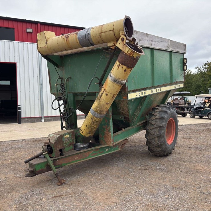 JOHN DEERE 1210A