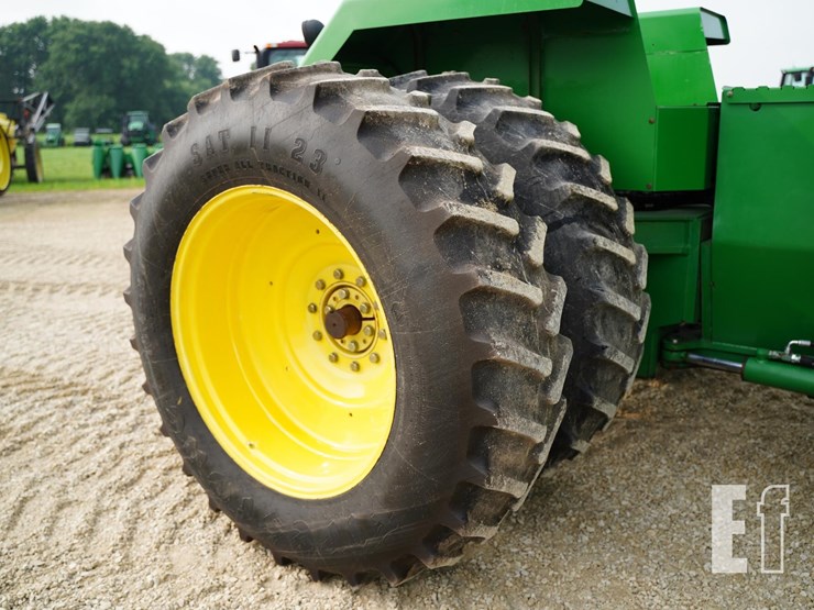 1993-john-deere-8570-image-23