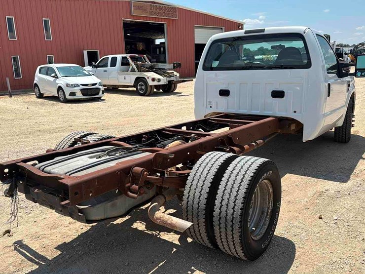 2008-ford-f350-image-4