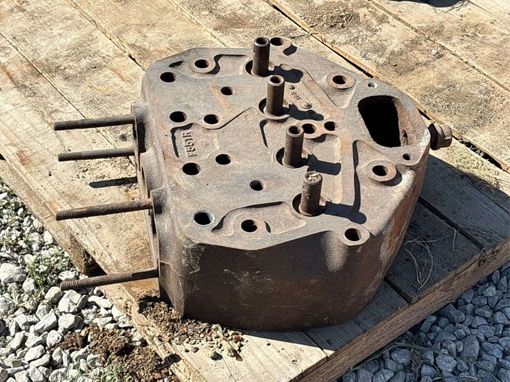 john-deere-model-g-head-image-11