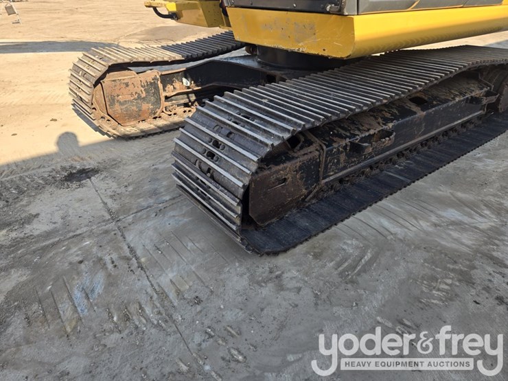 2022-deere-130g-image-13