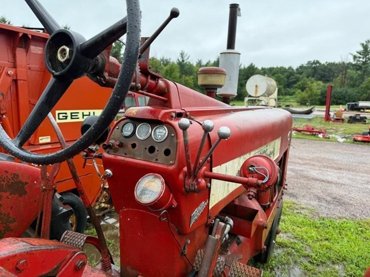farmall-450-gas-tractor-image-12