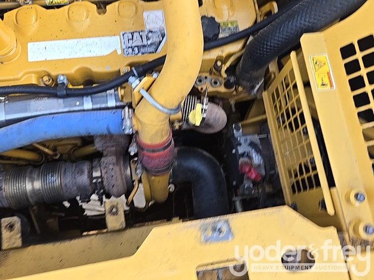 2015-caterpillar-336-f-image-67