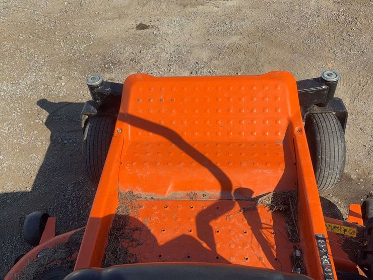columbia-zero-turn-mower-image-17