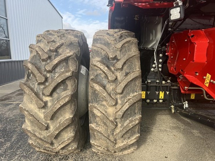 2022-case-ih-8250-image-12