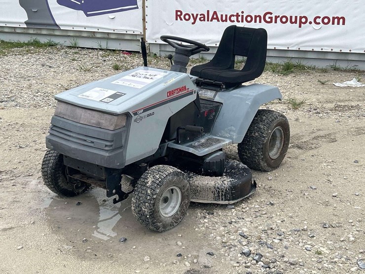craftsman-ii-42in-riding-mower-image-1