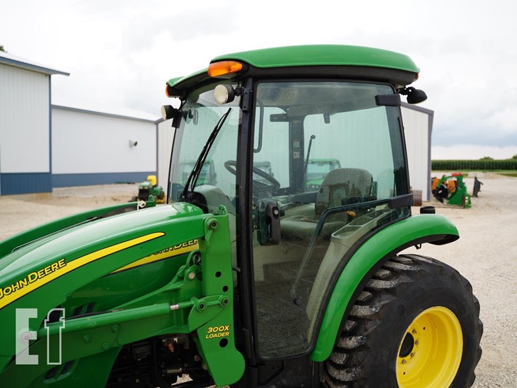 2007-john-deere-3320-image-9