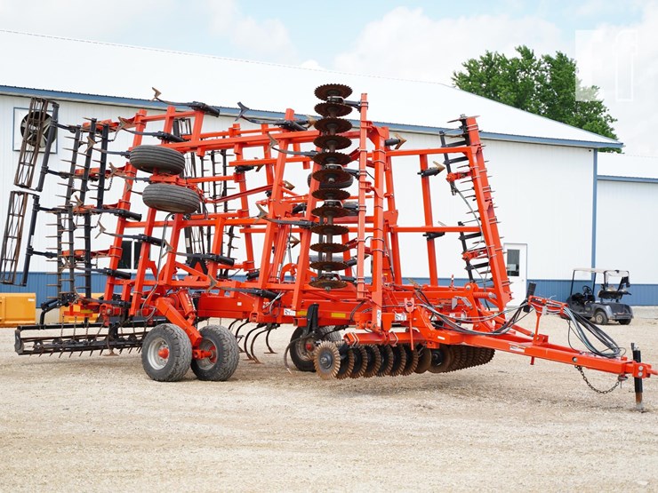 2015-kuhn-krause-6205-31-image-3