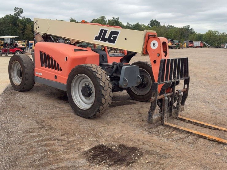 2012-jlg-g6-42a-image-2