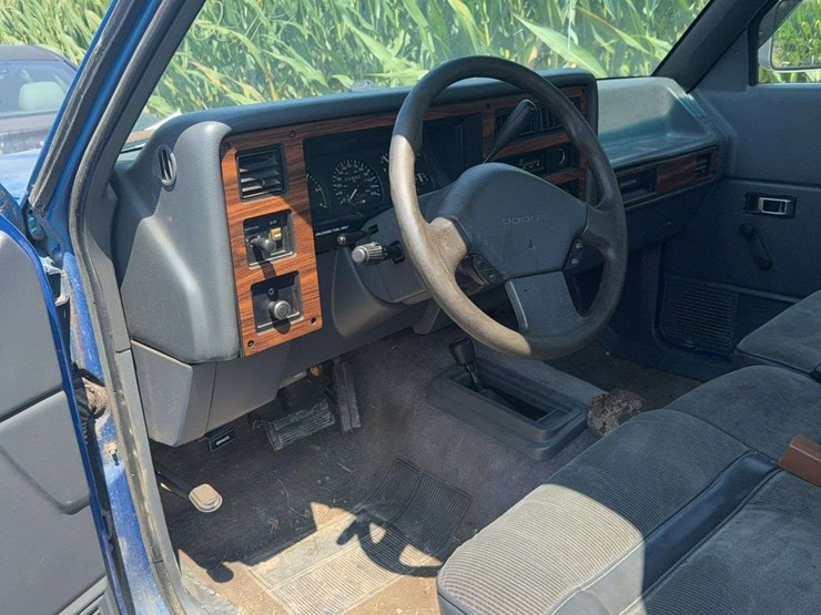 1993-dodge-dakota-image-6