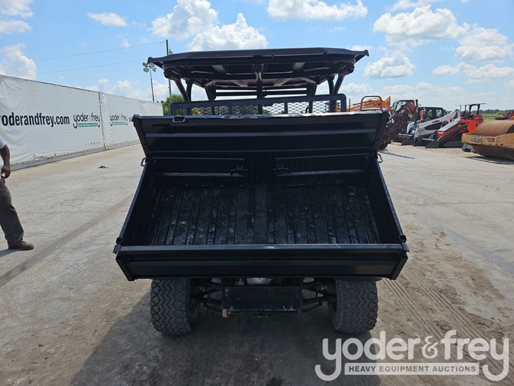 2022-kubota-rtvx1140-image-14