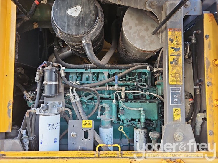 2005-volvo-g930-image-22
