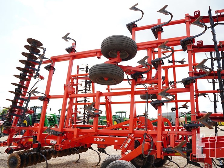 2015-kuhn-krause-6205-31-image-24