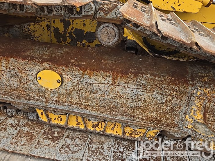 2020-komatsu-d61px-24-image-21