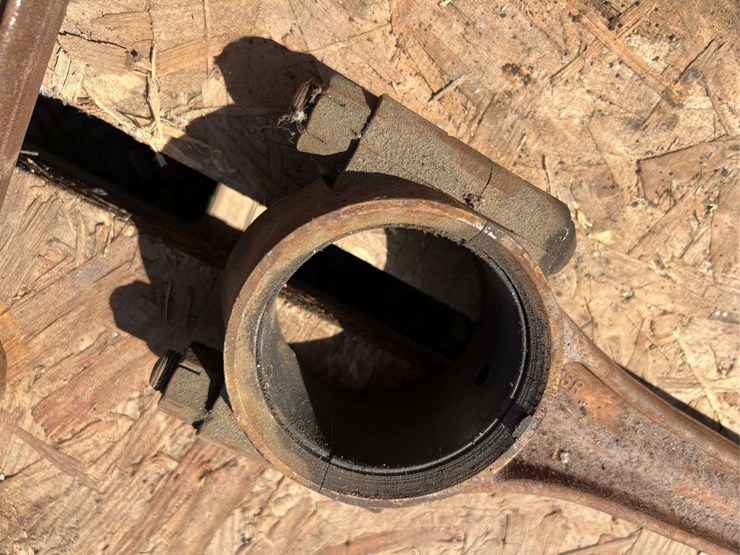 john-deere-model-a-rods-set-and-camshaft-image-10