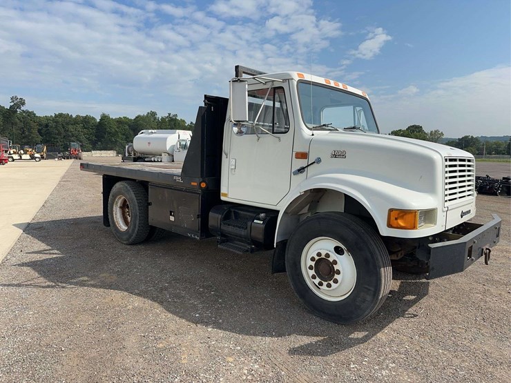 1991-international-4700-image-2
