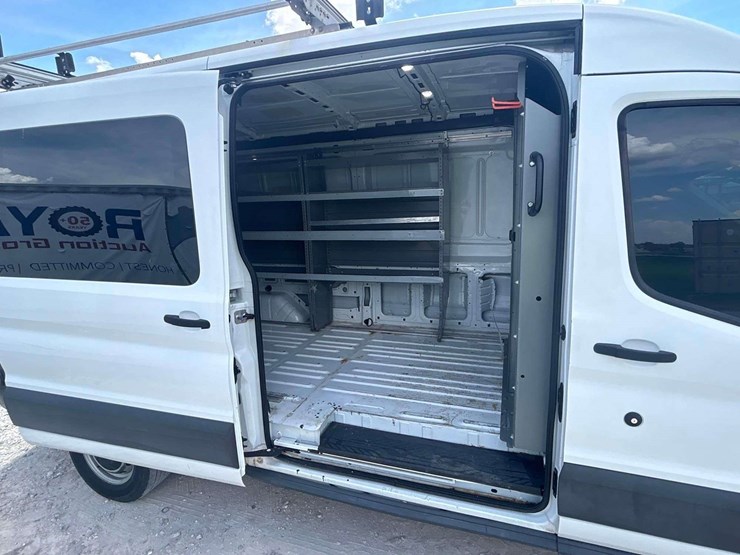 2018-ford-transit-image-18