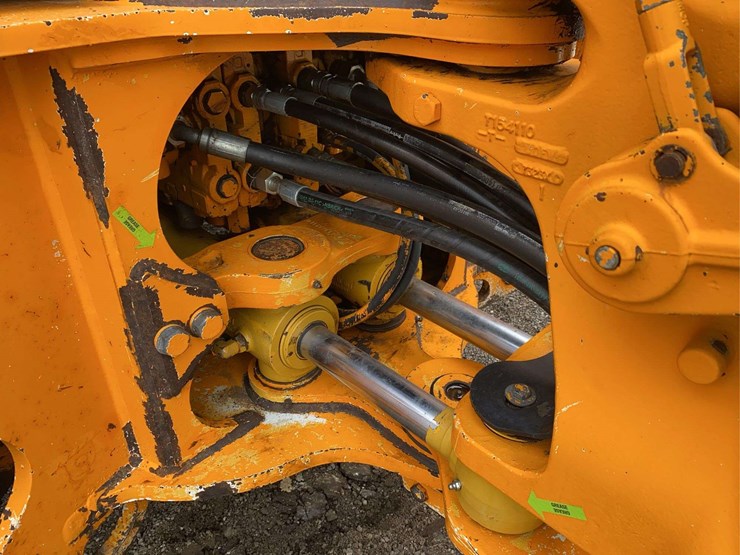 2007-deere-410j-image-15