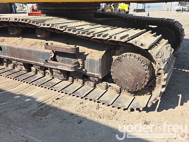 2021-komatsu-pc490-lc-11-image-17