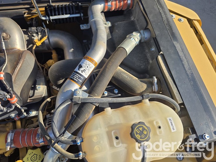 2022-deere-130g-image-70