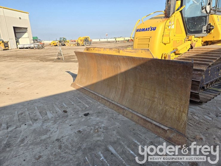 2023-komatsu-d61pxi-24-image-9
