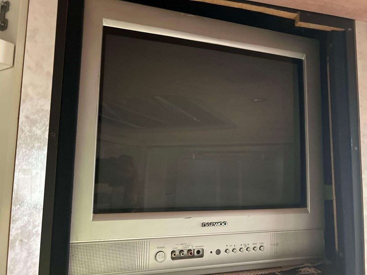 1994-prevost-liberty-coach-motorhome-image-36
