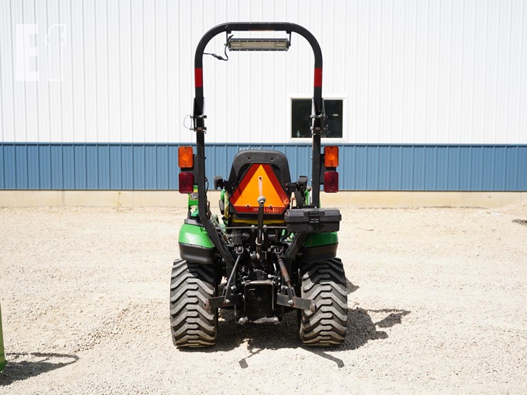 2018-john-deere-1025r-image-5