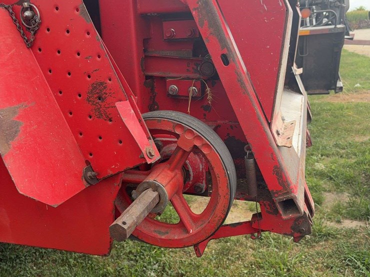 1997-massey-ferguson-8780-image-33