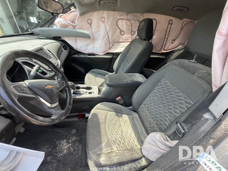 2018-chevrolet-equinox-lt-image-41