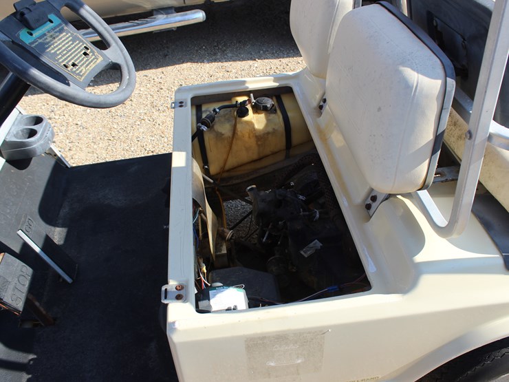 #23038-•-club-car-golf-cart,-gas-powered-|-parts-or-repair-image-5