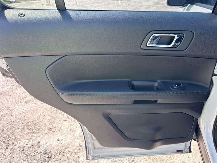 2017-ford-explorer-image-20