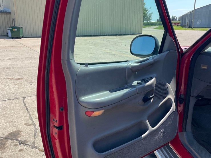 1996-ford-f150-image-27