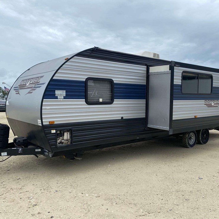 2022 Forest River Cherokee Grey Wolf 26BRB Patriotic Edition 32ft. T/A Travel Trailer
