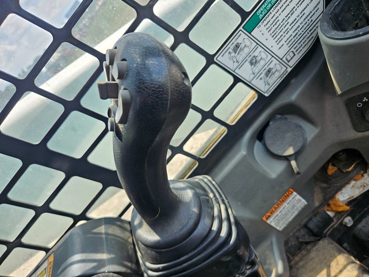 2019-bobcat-t870-image-52