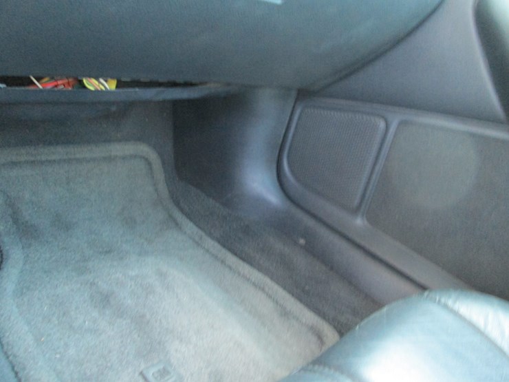 #20-•-#26800-•-1995-chevrolet-camaro-convertible-2g1fp32pxs2140553-image-27